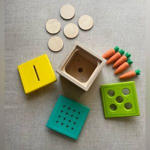 ✨ SOLD✨Lovevery Coin Carrot Posting Box